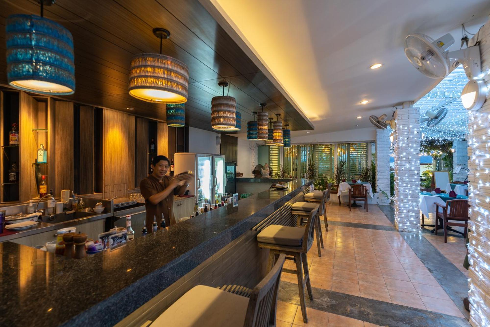 Kantary Bay Hotel Phuket Cape Panwa Exterior photo
